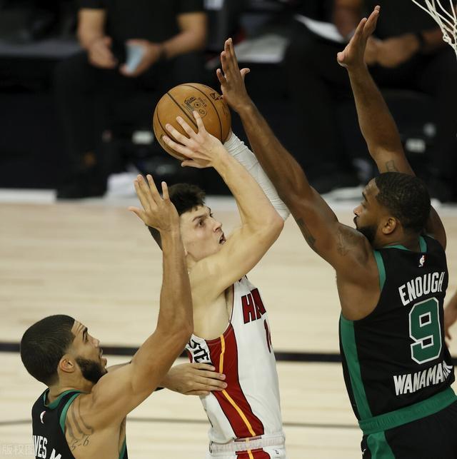 今夜足总杯传出新动向,巴黎圣日耳曼手感冰凉,管理层表态——态度坚定,团队化学反应显著的简单介绍 今夜足总杯传出新动向,巴黎圣日耳曼手感冰凉,管理层表态——态度坚定,团队化学反应显著的简单介绍