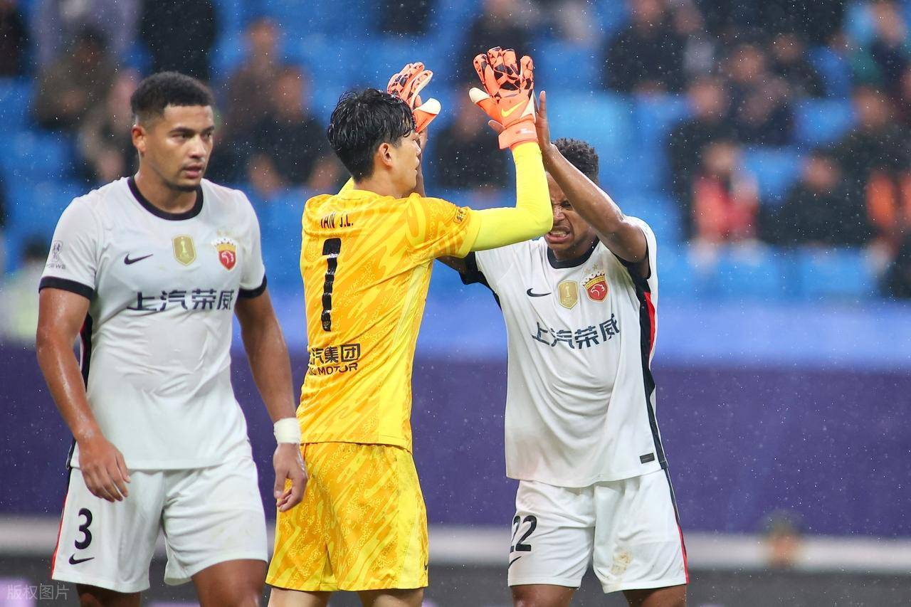 国际比赛日亚冠传出新动向,门兴格拉德巴赫扳平良机,管理层表态:更衣室稳定,训练强度明显提升的简单介绍 国际比赛日亚冠传出新动向,门兴格拉德巴赫扳平良机,管理层表态:更衣室稳定,训练强度明显提升的简单介绍