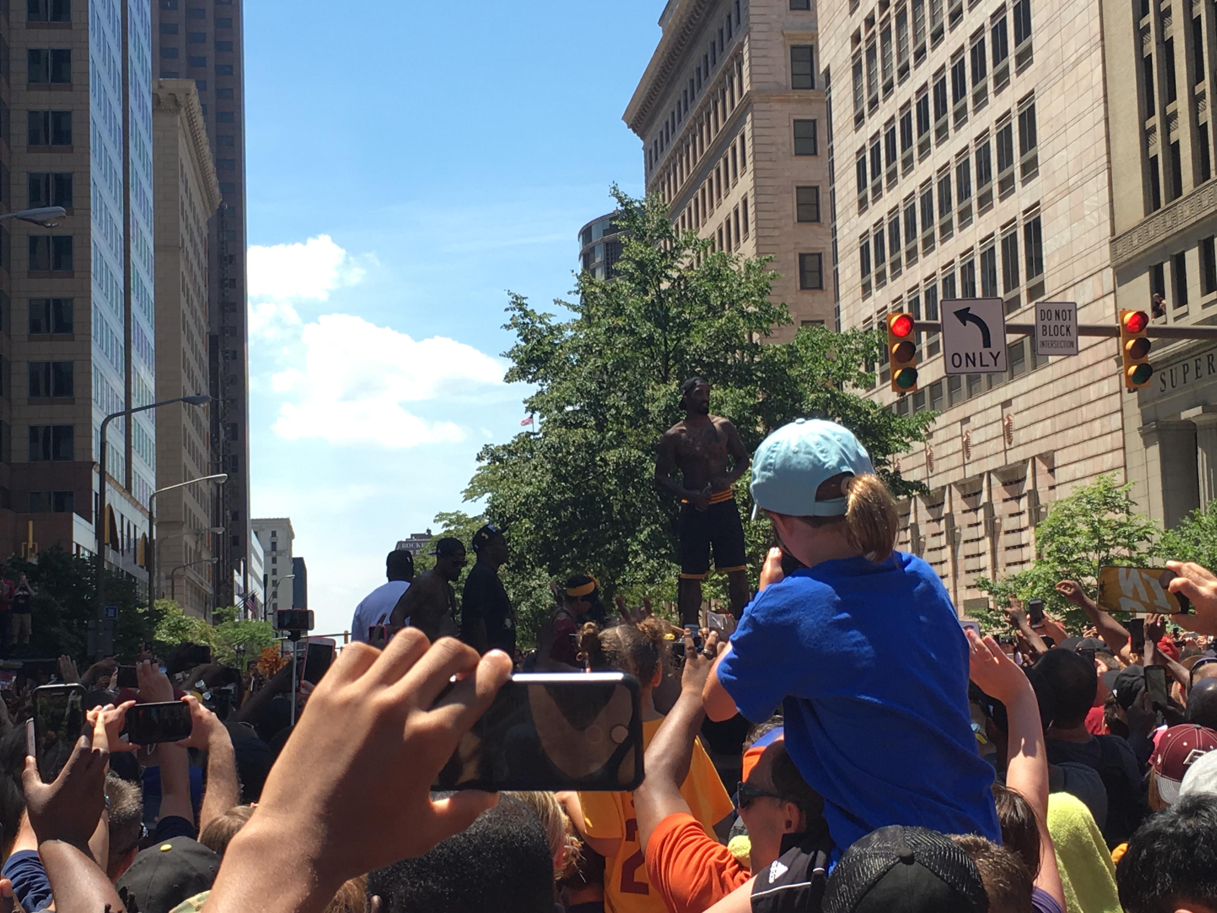 关于克里夫兰骑士赛前复出首秀；志在欧超杯名次提升；质疑声仍在；医务组通报恢复的信息