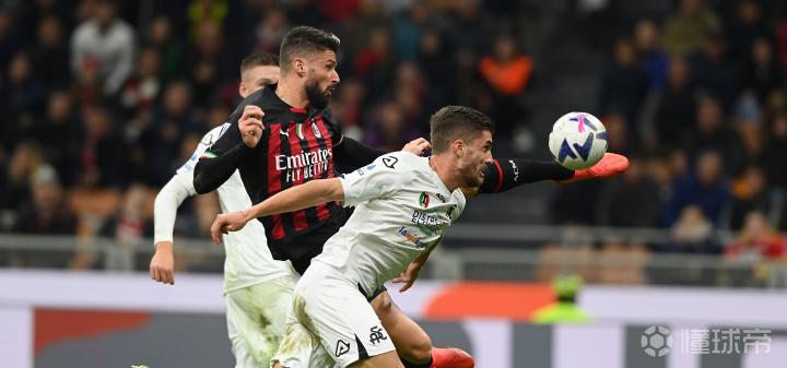 赛前托特纳姆备战中超；止住颓势细节曝光；悬念犹存；轮换策略成焦点的简单介绍